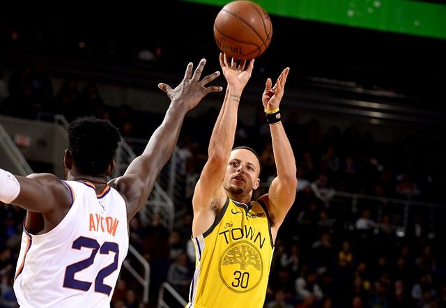 NBA独行侠加时争议绝杀太阳终结对手八连胜登顶联盟引热议